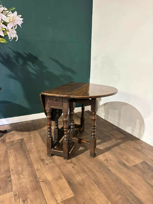 Early Georgian Oak Drop Leaf Gateleg Tablevb
