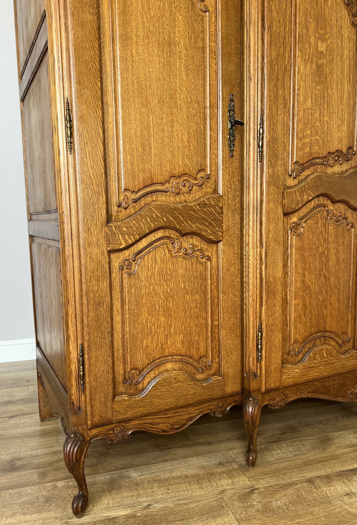 Wardrobe Vintage French Louis XVI Style Oak Four Door Carved Armoire LOT 6496