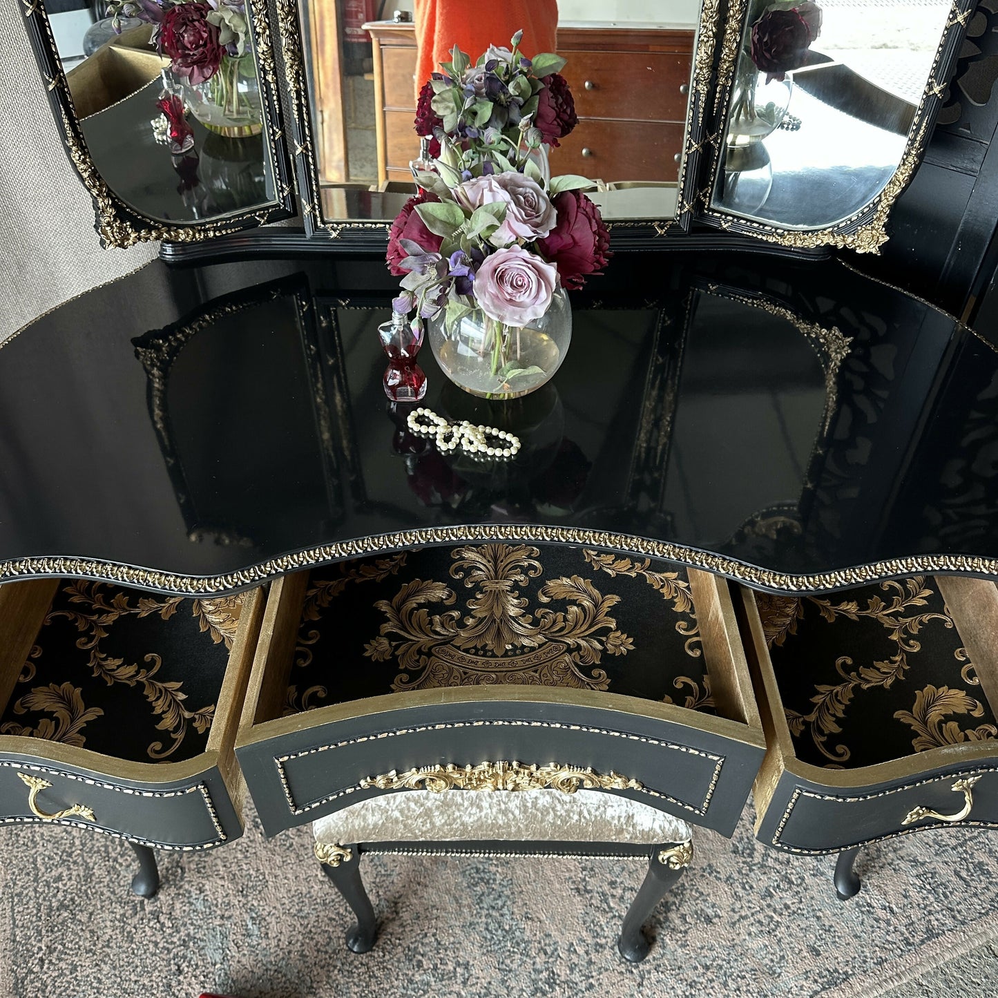 High Gloss Dressing Table Black and Gold Olympus Dressing Table