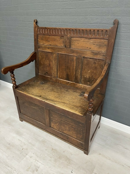 An Oak 17th Century Antique Monks Bench