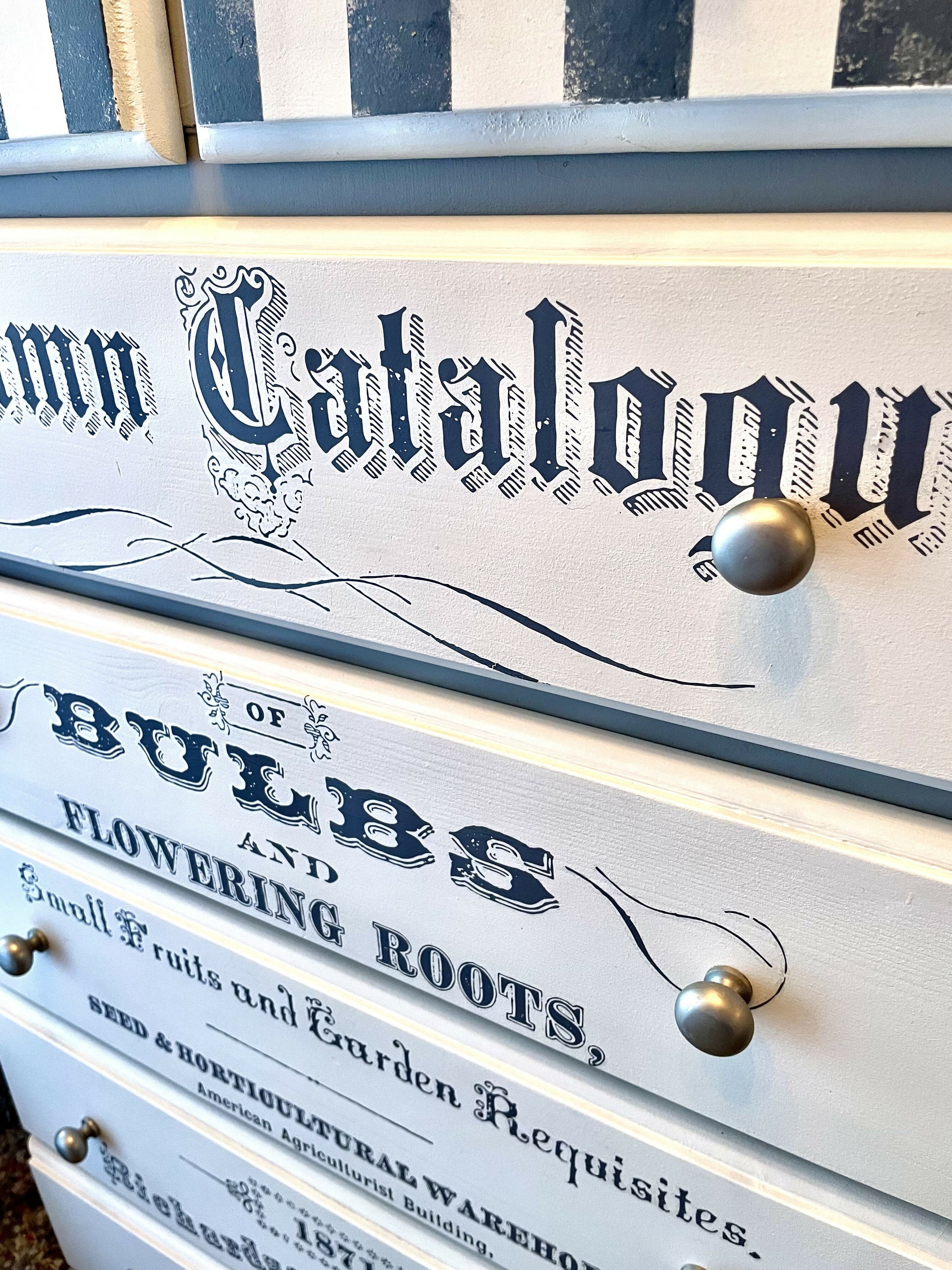 Stunning artwork features heavily with instant impact