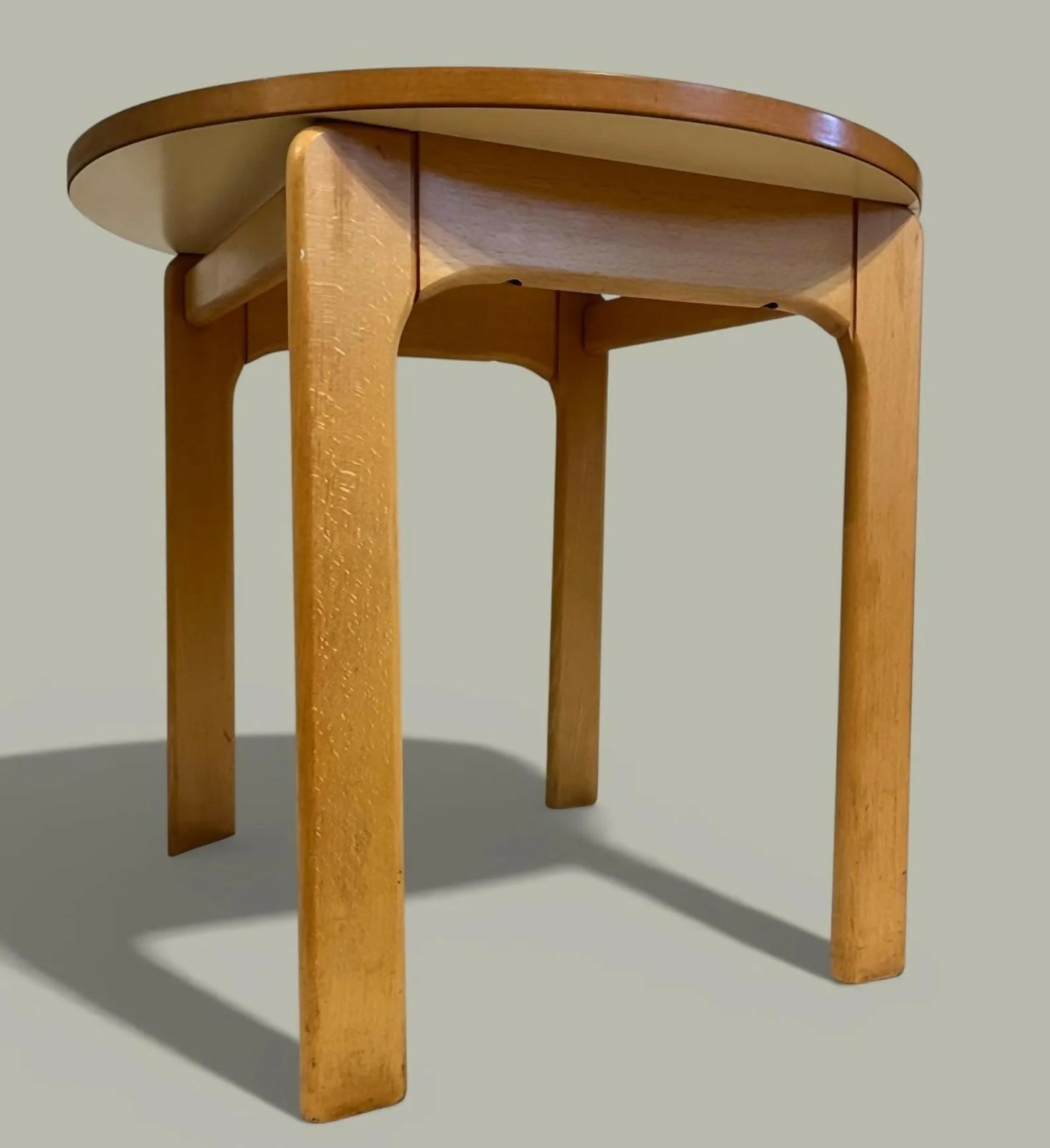 1-2 Vintage Wooden Round Side Table Light Wood Finish