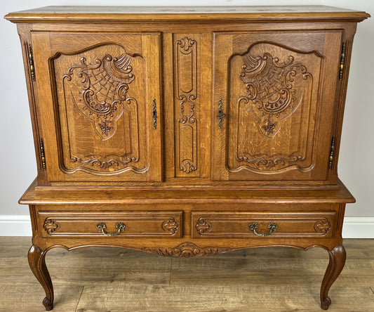 Cabinet Vintage French Louis XIV Style Oak Sideboard Carved Cupboard LOT 6266