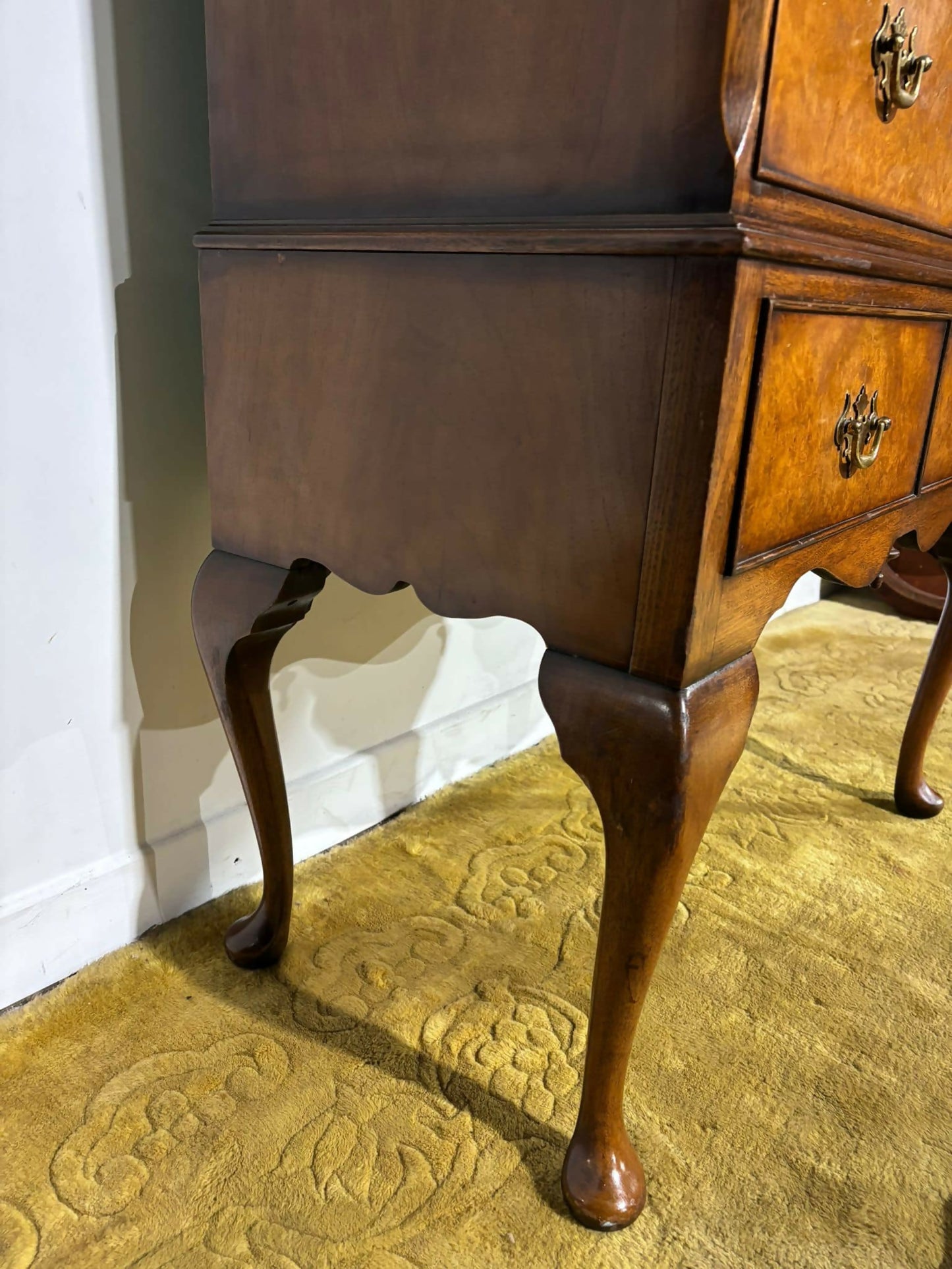 Vintage burr walnut veneered chest on stand6