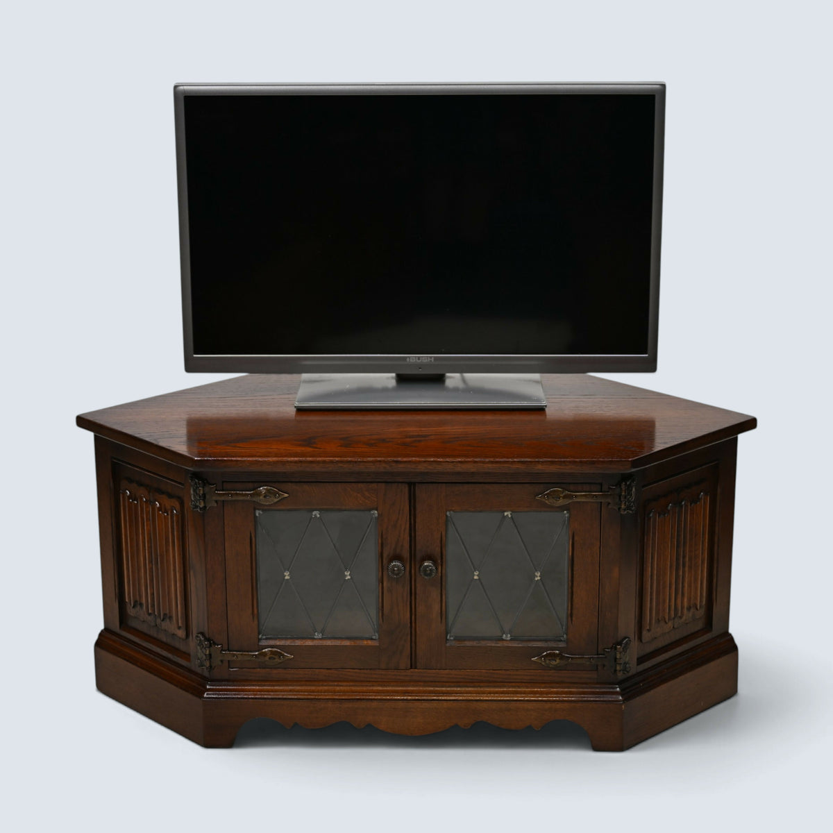 Old Charm TV Stand Linenfold Leaded Glass Doors Tudor Brown FREE UK Delivery