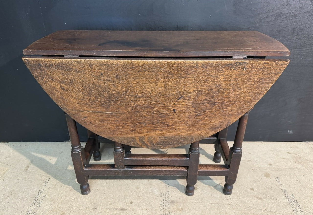18th Century Oak Gate Leg Table
