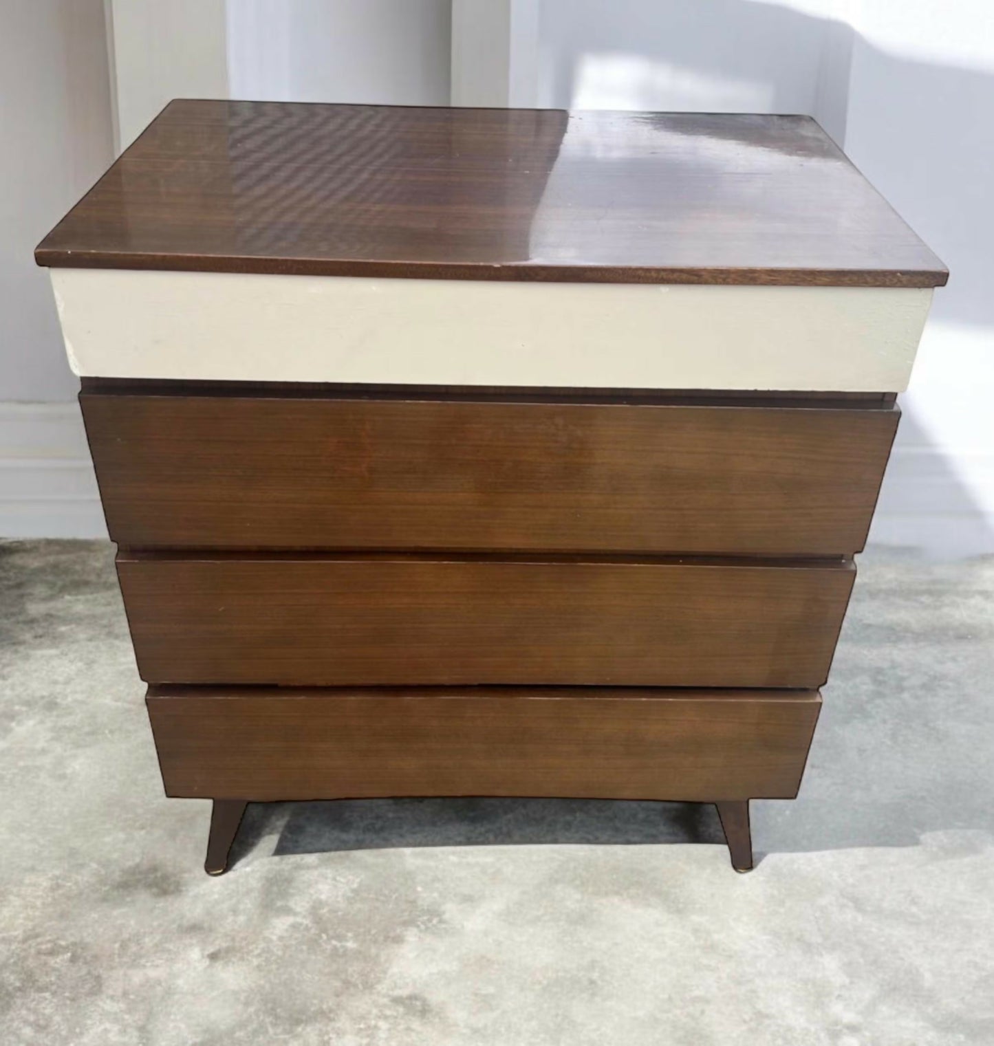 Meredew Mid-Century Teak Chest of Drawers – Great Britain