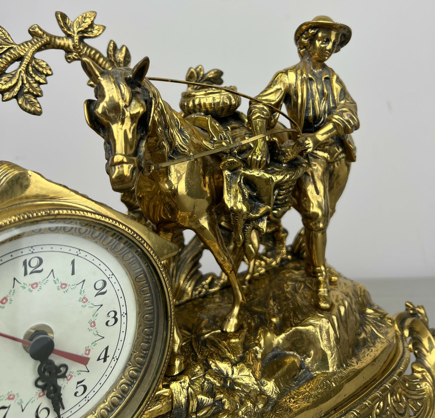 Clock Vintage French Style Quartz Ornate Horse Figure Mantel Clock LOT 6435