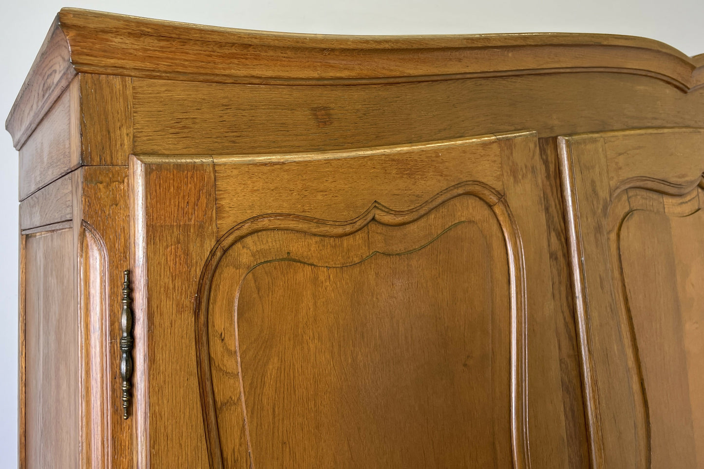 Wardrobe Vintage French Louis XVI Style Oak Triple Door Carved Armoire LOT 6467