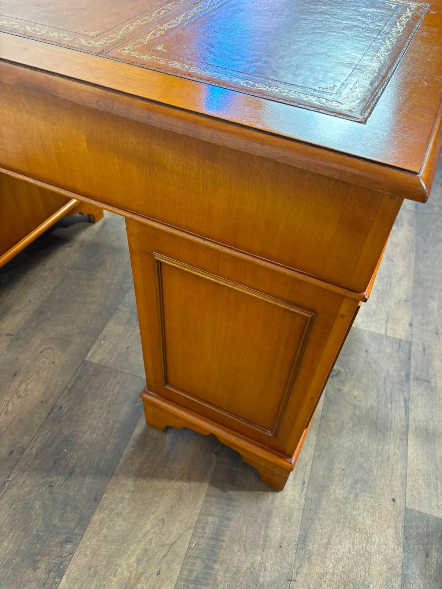 Reproduction Yew Twin Pedestal Desk with Leather Top