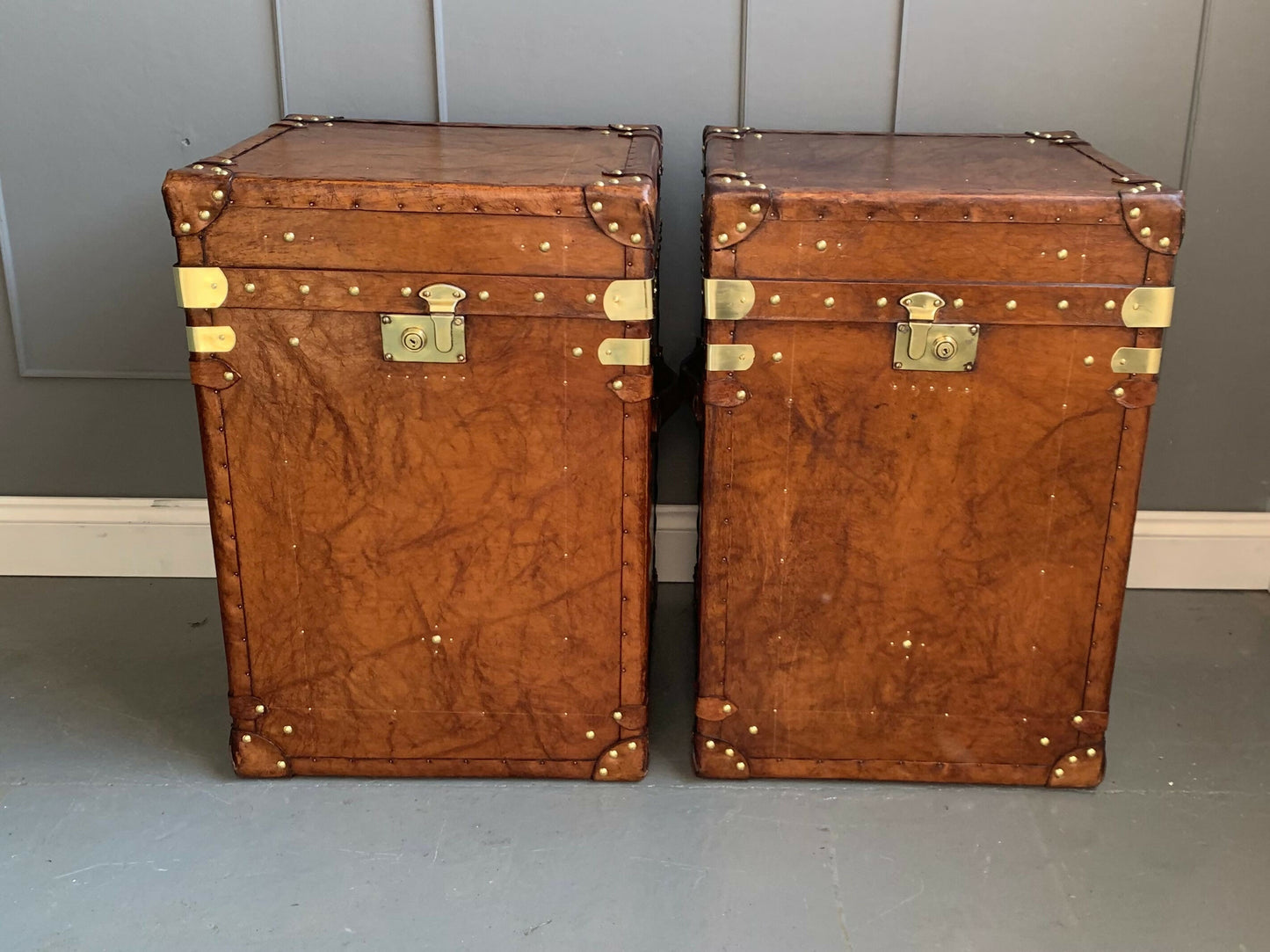 End Table Leather Colonial British Travel Trunks