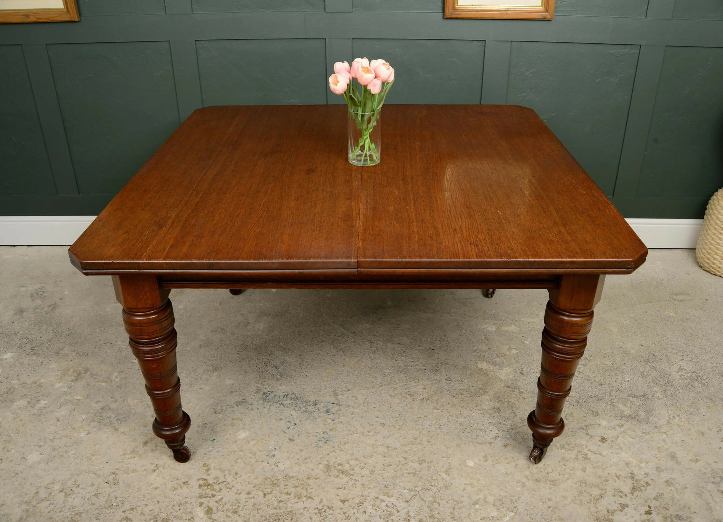 Victorian Oak Wind Out Dining Table with Extension Leaf - 181 cm