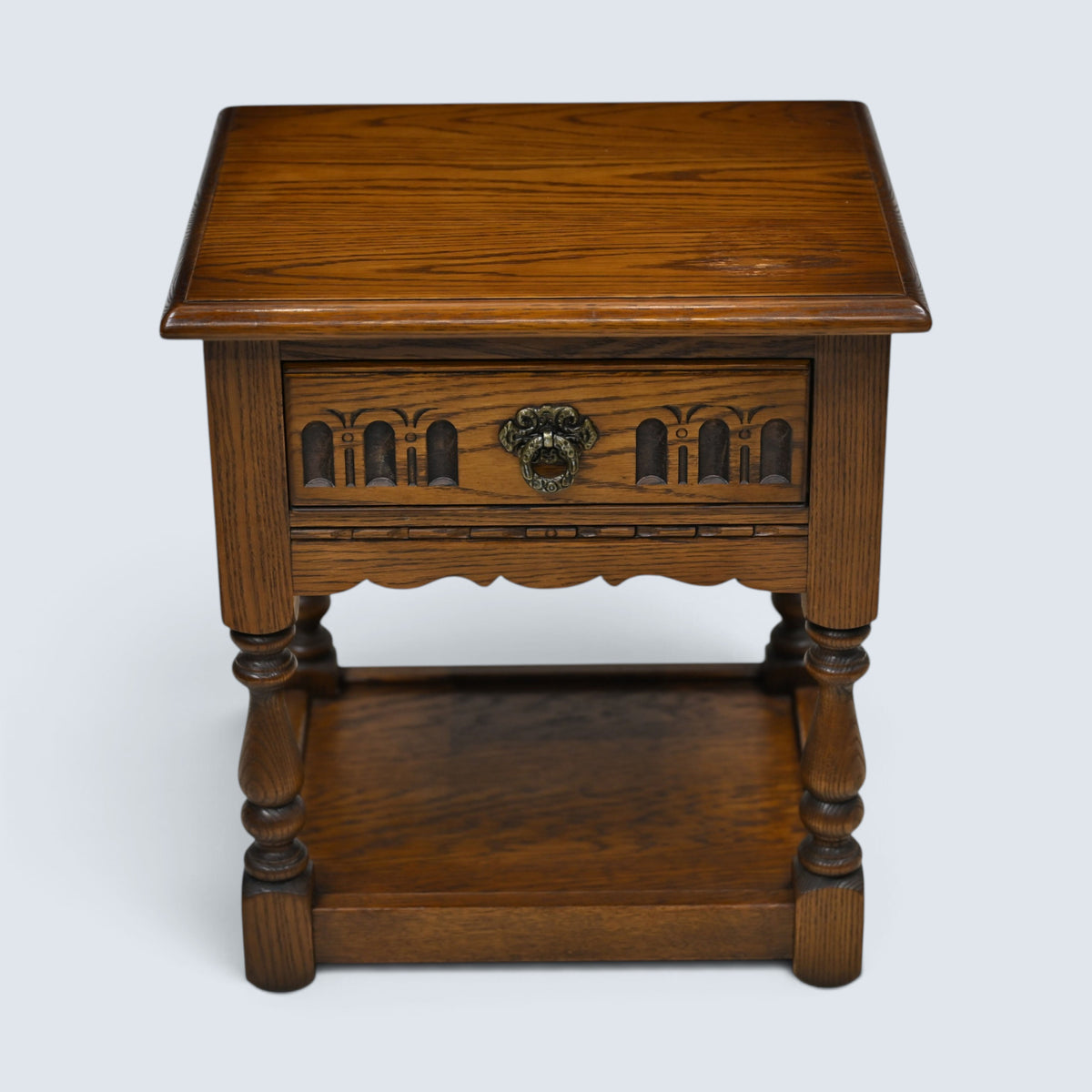 Old Charm Oak Lamp/Bedside Table Light Oak Finish Model 2325 FREE UK Delivery*