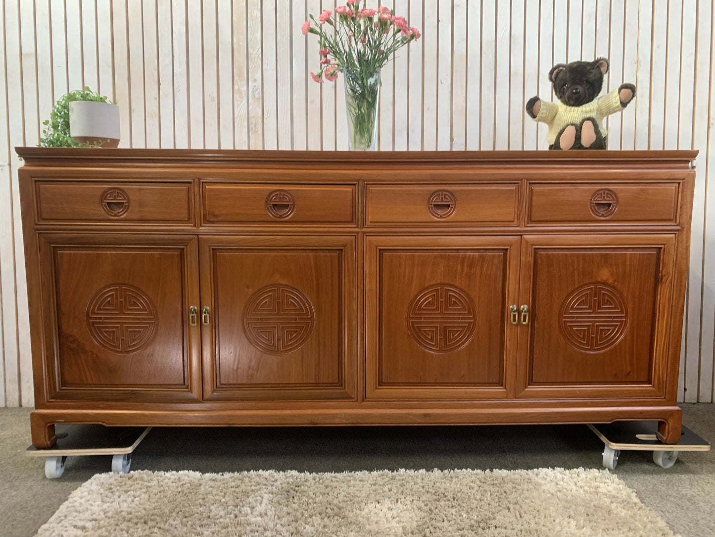 LARGE VINTAGE ORIENTAL CHINESE CARVED SOLID HARDWOOD SIDEBOARD