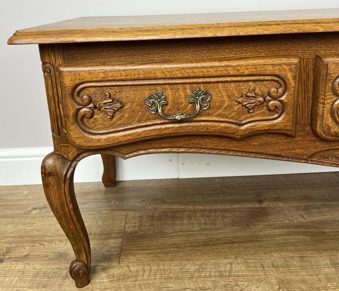 Cabinet Vintage French Louis Style TV Stand Cabinet Carved Sideboard LOT 6342