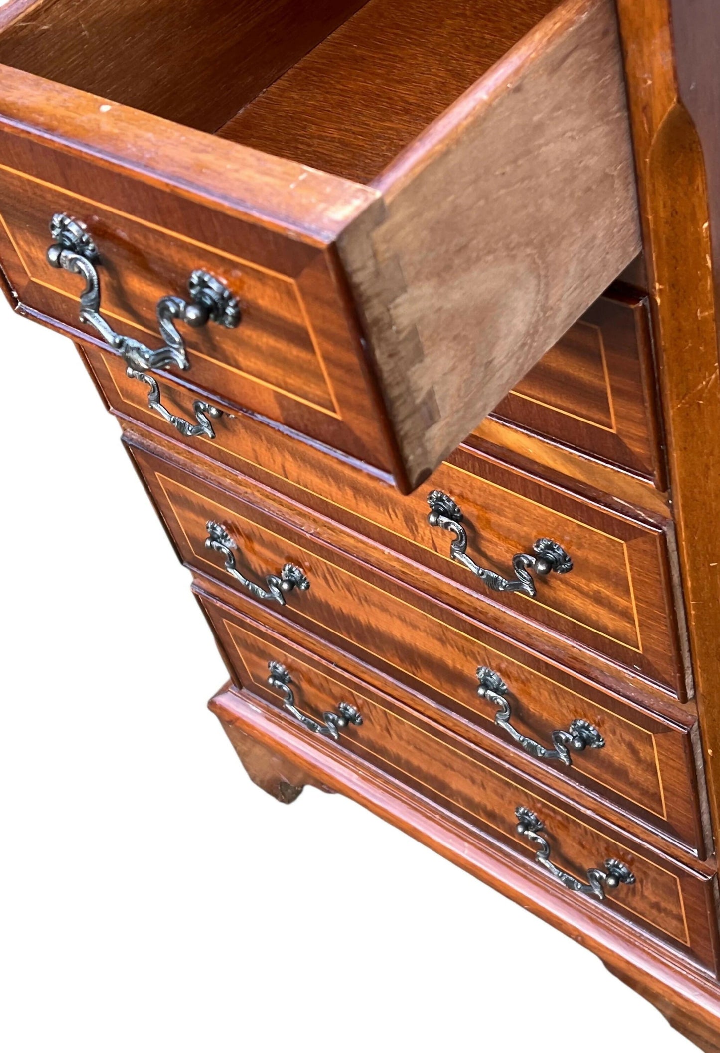 Vintage Georgian style Mahogany chest of drawers / bedside table priorandpender 5 out of 5 stars