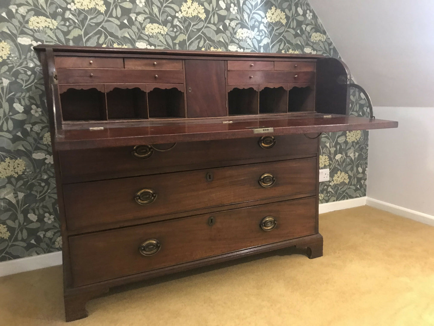 Georgian Sectretaire Chest of Drawers - mahogany 18th century