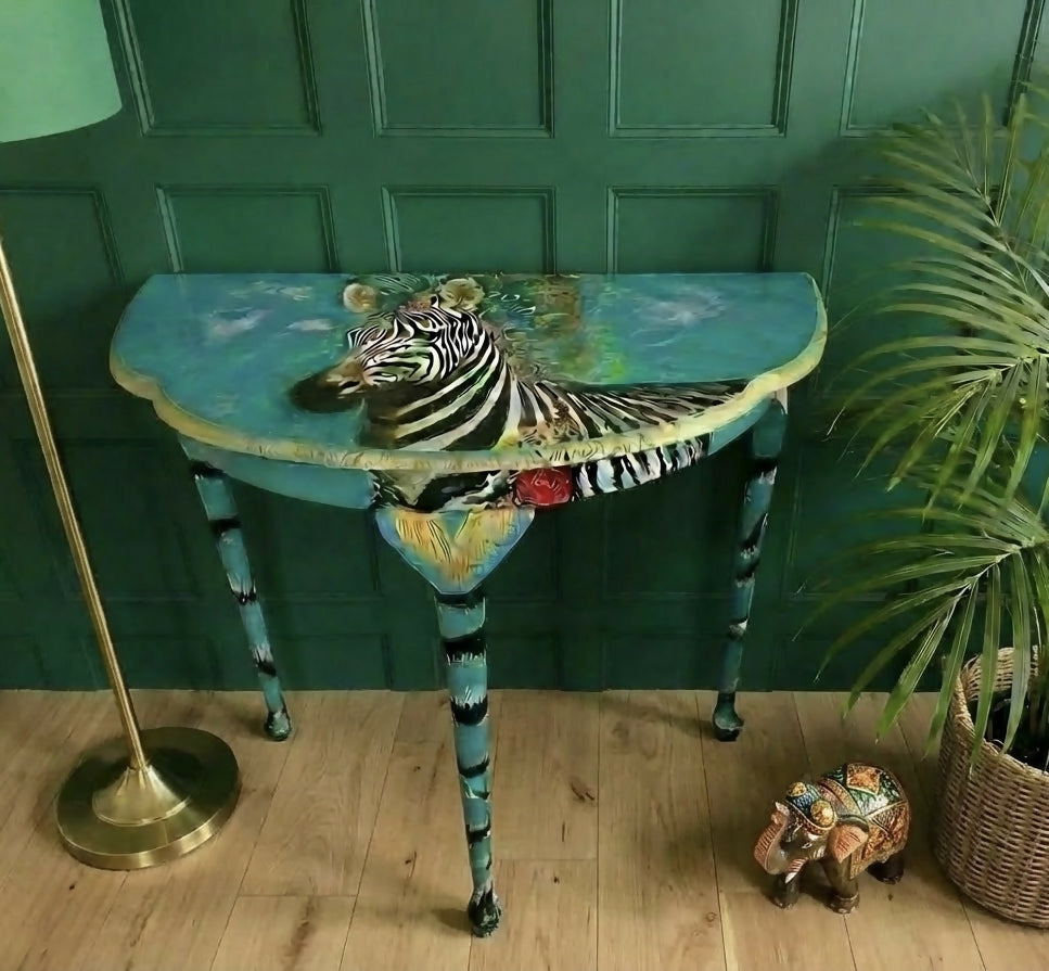 Zebra Table