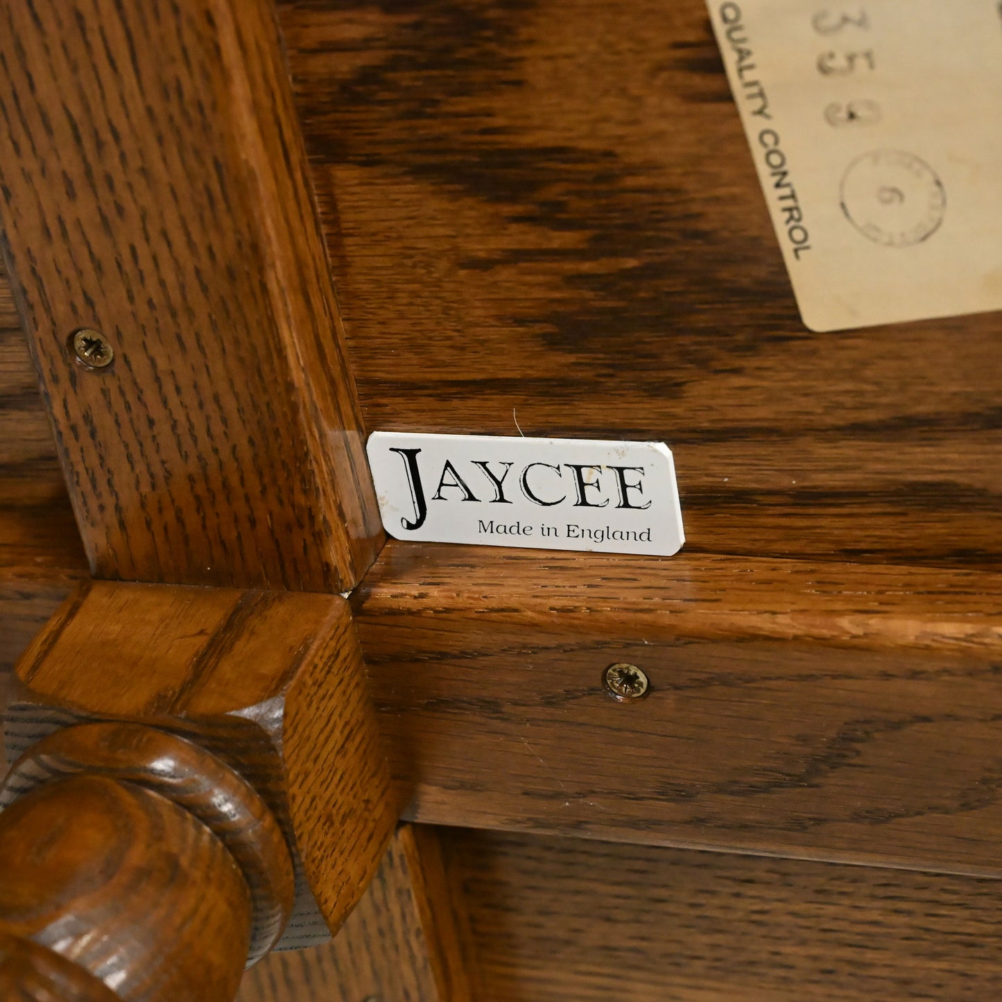 Round Occasional Wine Table Pedestal Made By Jaycee Furniture FREE Delivery*. SBR10517/2805E