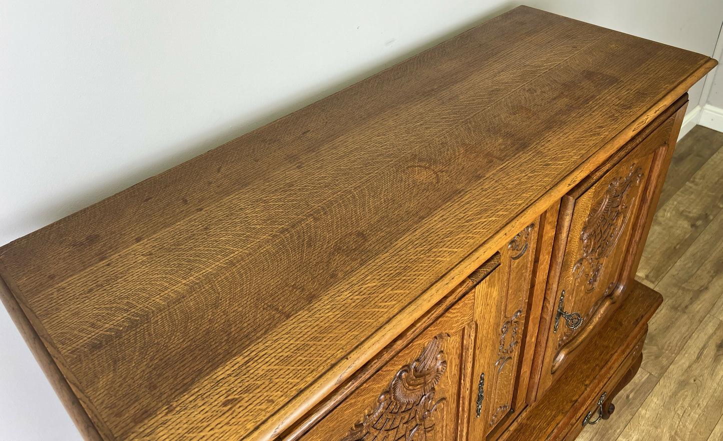 Cabinet Vintage French Louis XIV Style Oak Sideboard Carved Cupboard LOT 6266