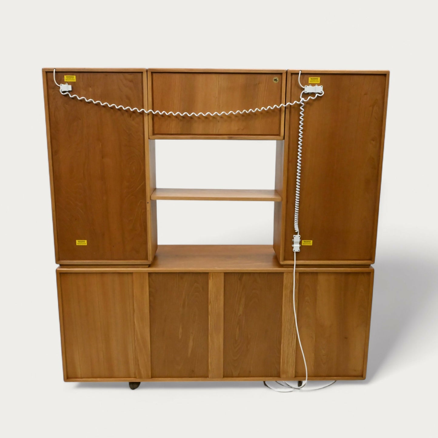 Ercol Windsor Sideboard Display Cabinets Light Finish #455L FREE* UK Delivery. SBR10446/1205E