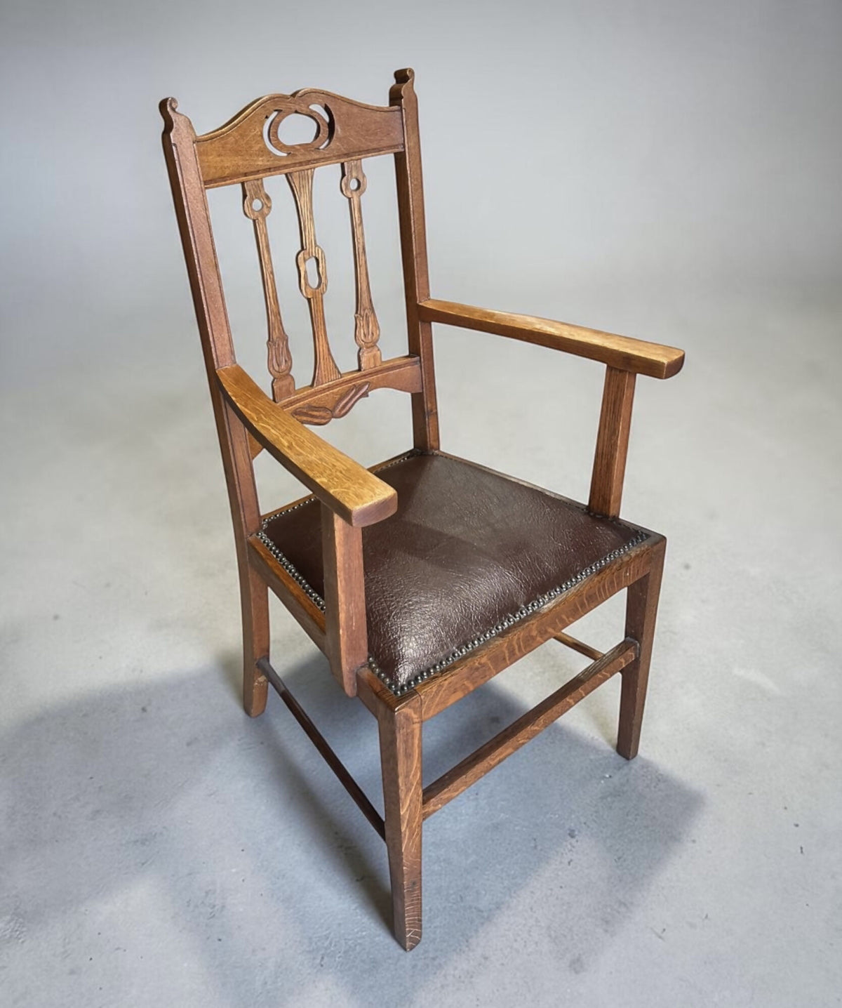 Arts and Crafts period Oak armchair