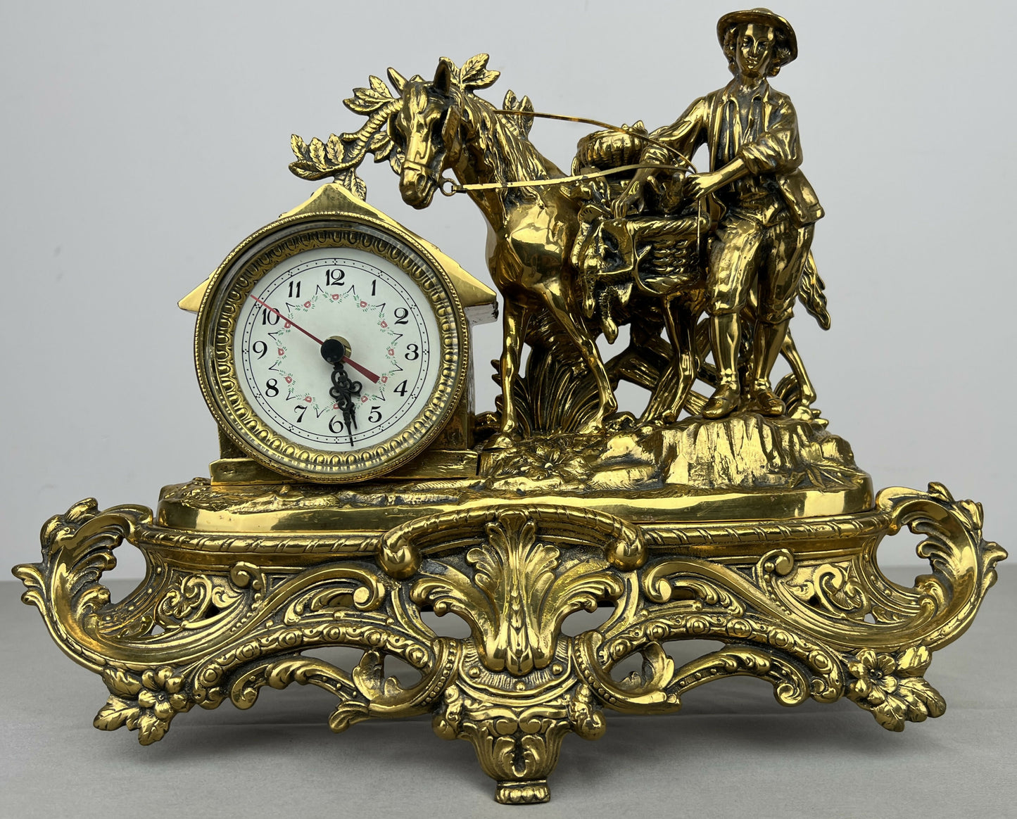 Clock Vintage French Style Quartz Ornate Horse Figure Mantel Clock LOT 6435