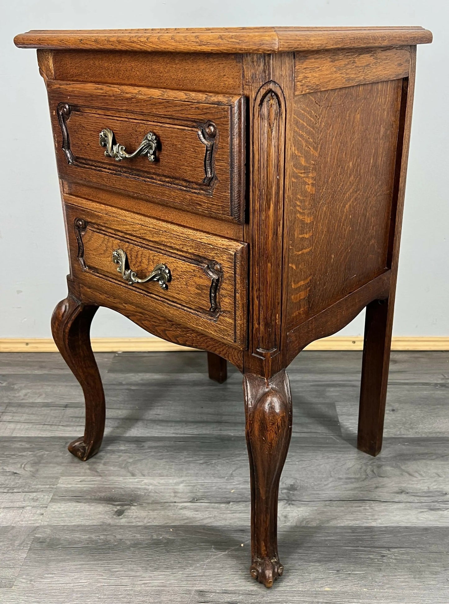 Bedside Table Vintage French Louis XVI Oak Carved Nightstand Cabinet LOT 4695