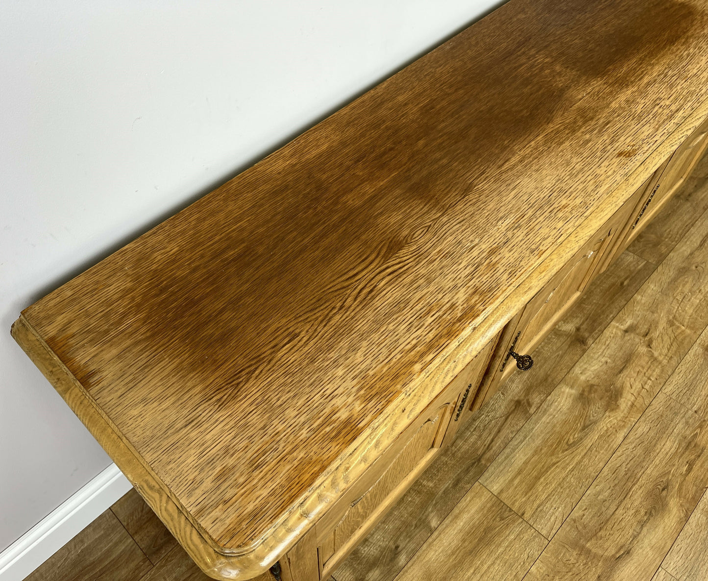 Cabinet Vintage French Style Oak Storage Sideboard Carved Cupboard LOT 6281