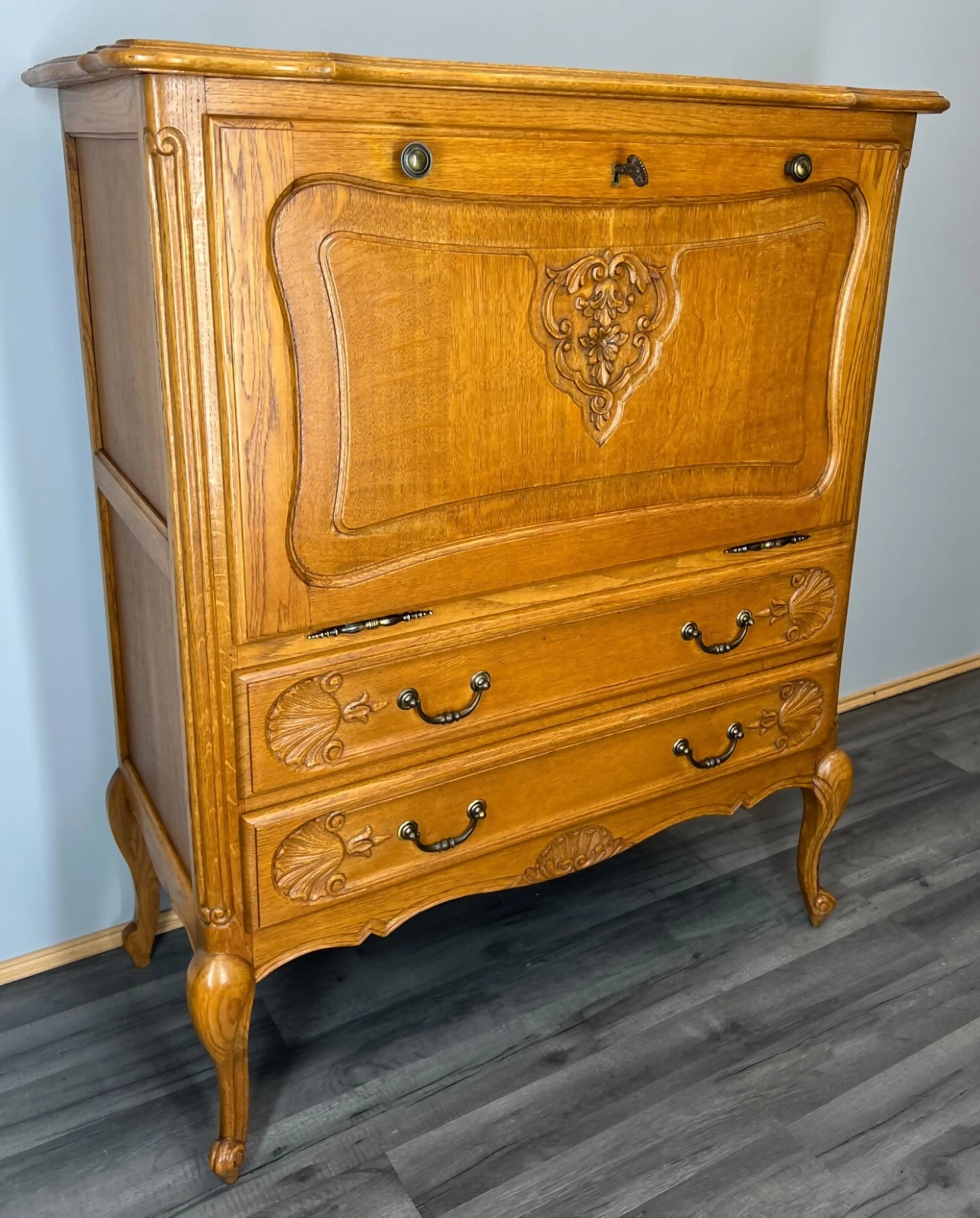 Cabinet Vintage French Louis XIV Style Bureau Sideboard Carved Cupboard LOT 3551