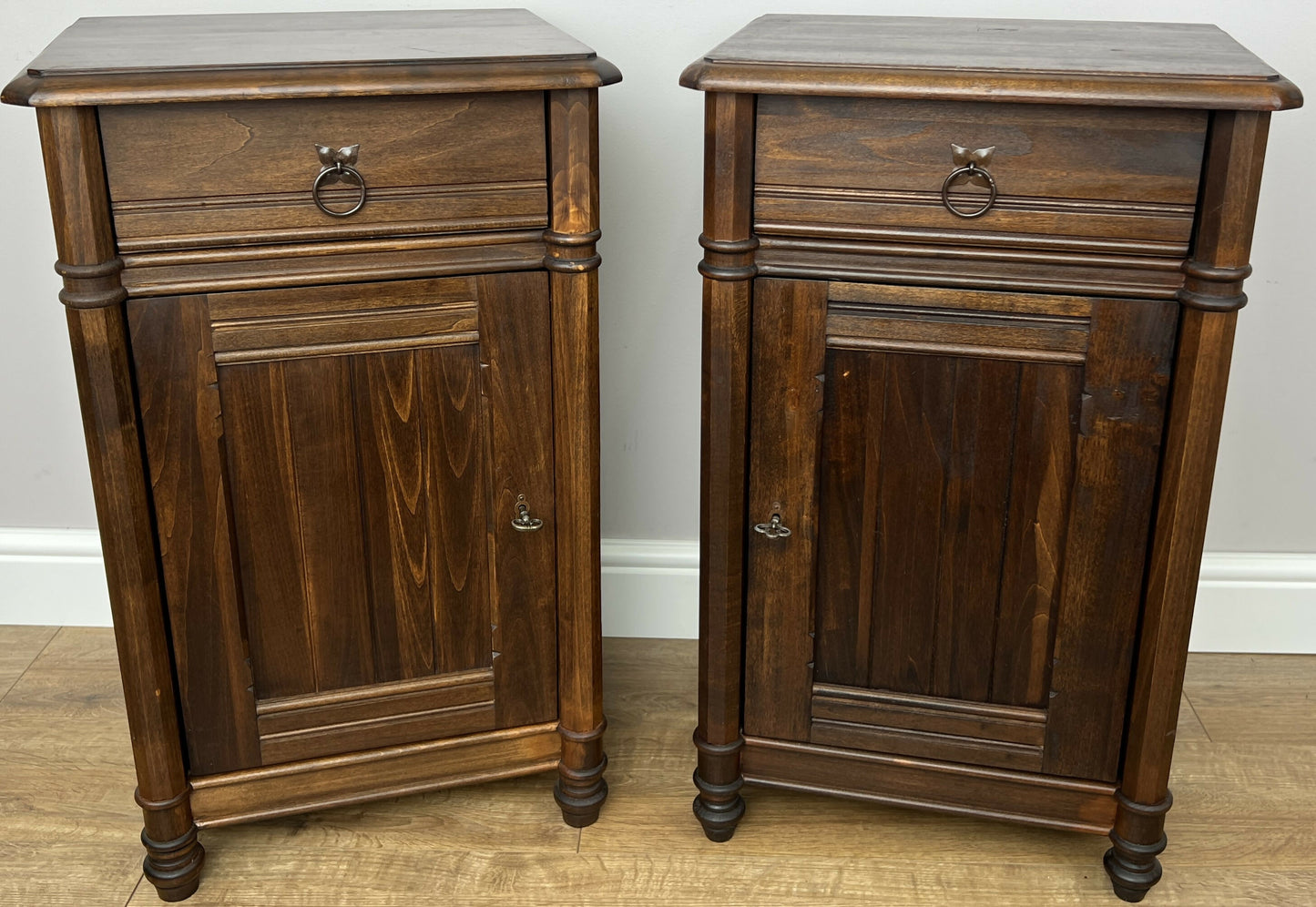 Pair of Bedside Tables Vintage French Style Nightstands Carved Cabinets LOT 6222