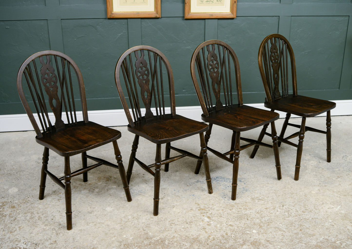 4 Elm & Ash Wheel back Windsor Dining Chairs