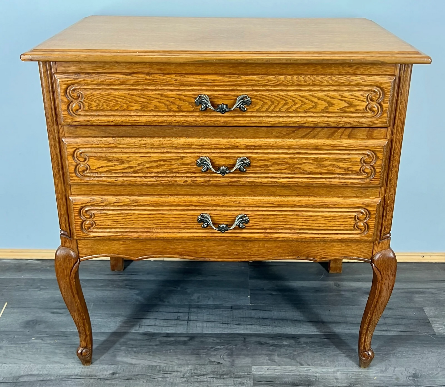 Chest of Drawers Vintage French Louis XVI Style Oak Carved Cabinet LOT 3773