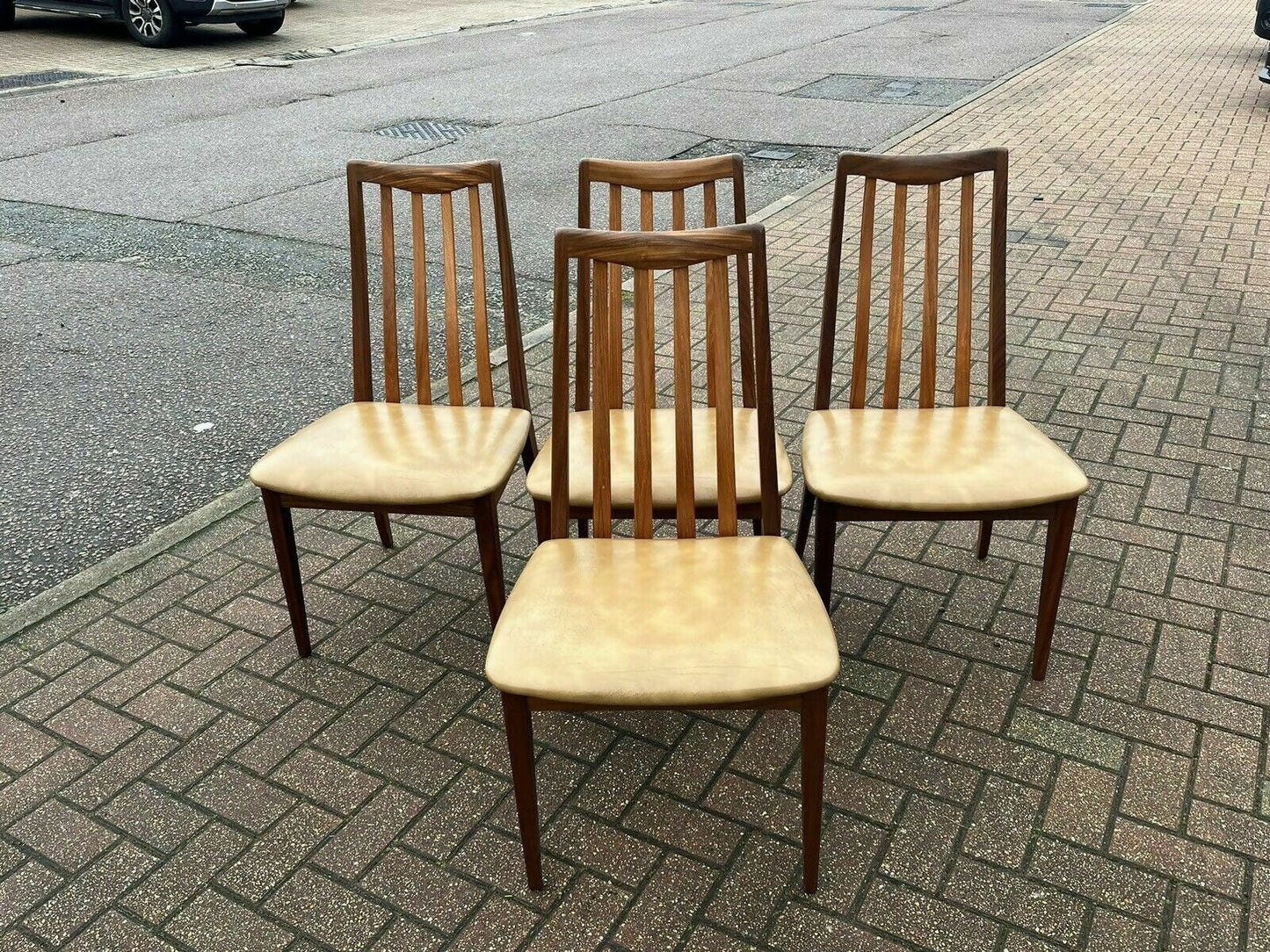 Mid Century G Plan Extending Dining Table & Chairs