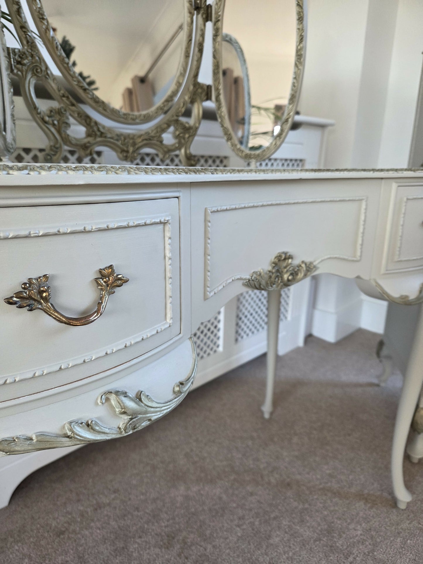 French Louis Style Dressing Table with Mirror