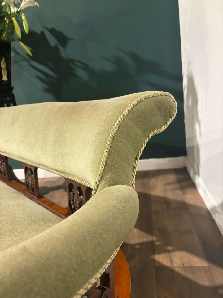 Late Victorian Walnut Upholstered Window Seat8