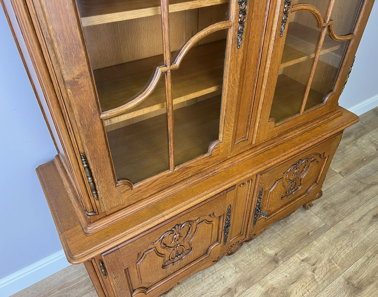 Bookcase Vintage French Louis XVI Oak Display Cabinet Carved Sideboard LOT 6283