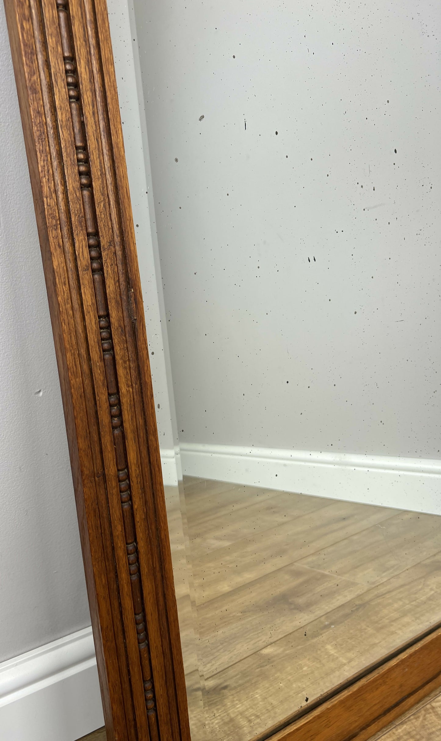 Mirror Antique French Style Oak Carved Decorative Frame Wall Mirror LOT 6276