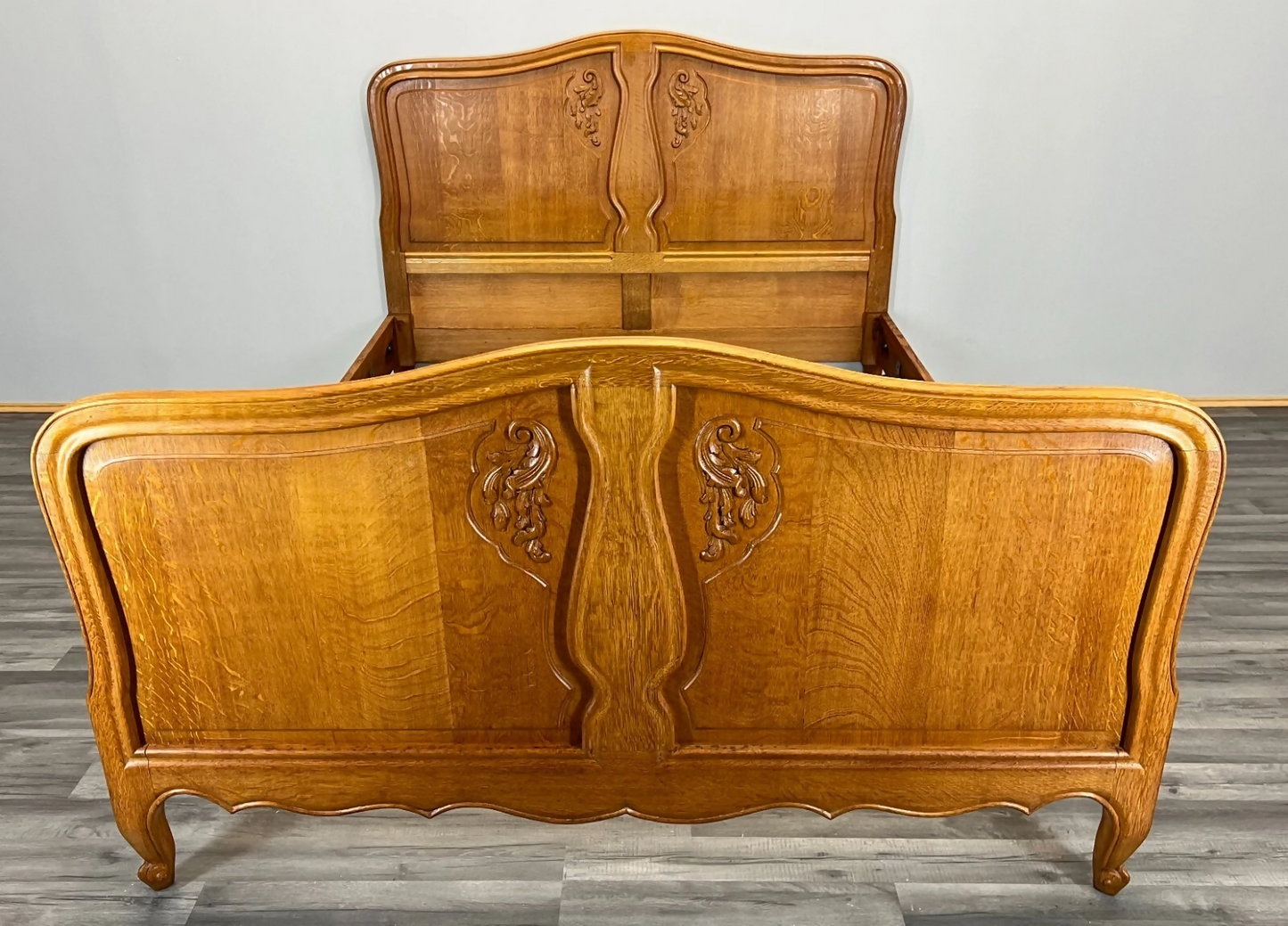 Bed Vintage French Louis XVI Double Bed Frame Oak Carved Headboard LOT 3654