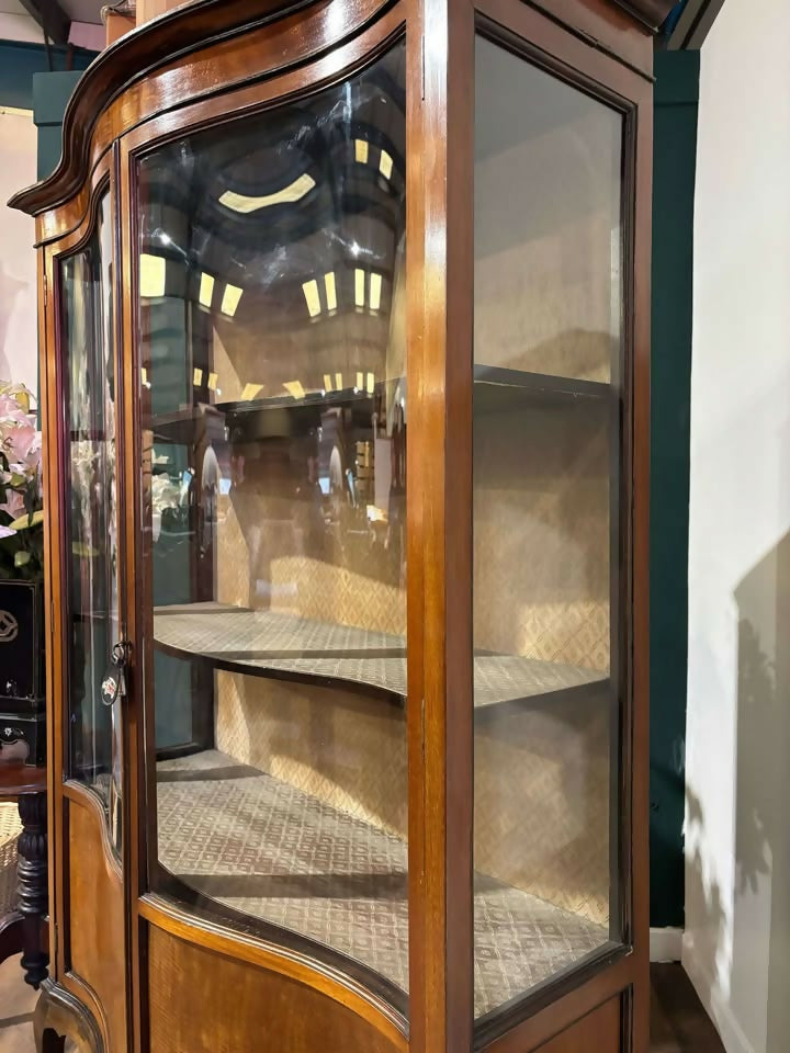 Edwardian Mahogany Serpentine Fronted Display Cabinetb