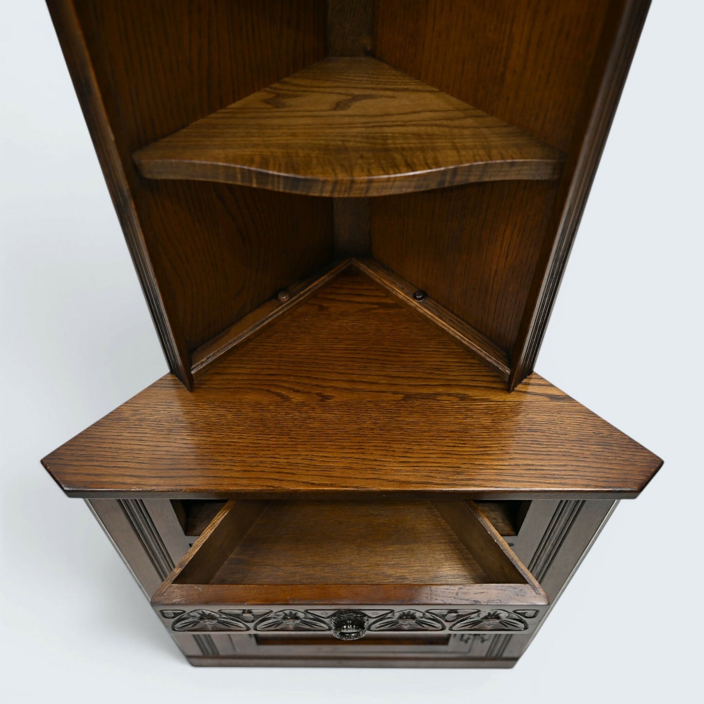 Old Charm Corner End Unit with Cupboard and Shelves Carvings. FREE UK Delivery