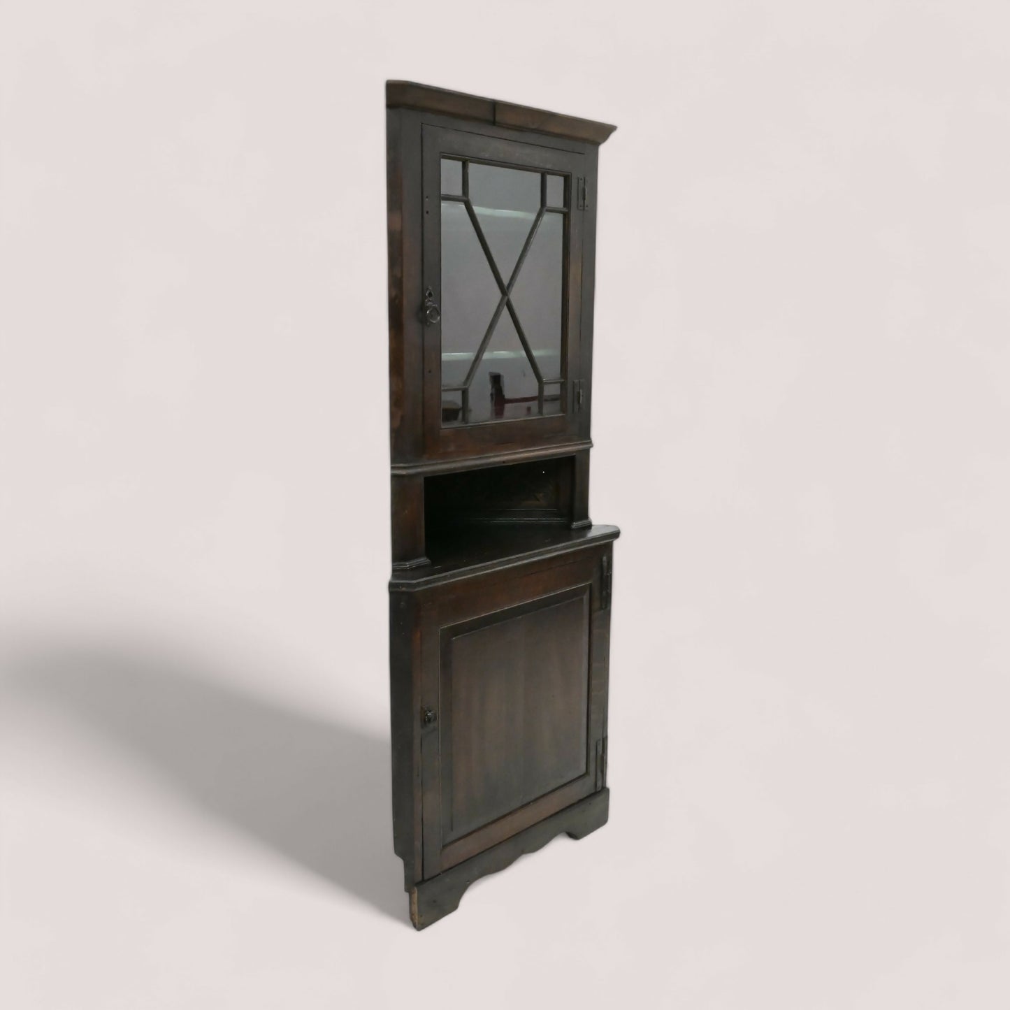 Early Georgian Oak Country Corner Cabinet from Pontewydd Wales FREE* UK Delivery. SBR9823/2111D