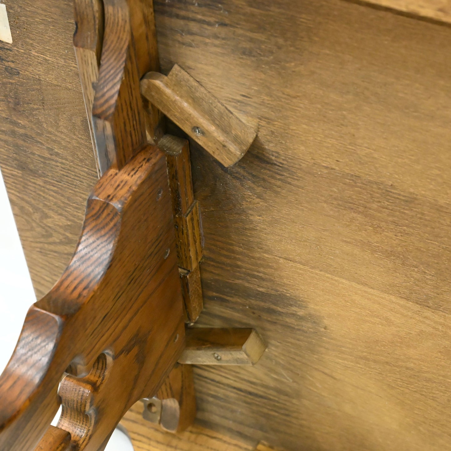 Old Charm Dining Table 5ft Long Seats 6 Tudor Brown Yorke 2119 FREE UK Delivery. SBR10931/1009E