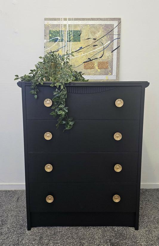 **SOLD**Elegant Classic Chest of Drawers**