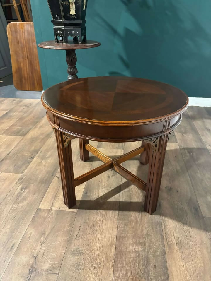 Reproduction Mahogany Circular Coffee Tablenn