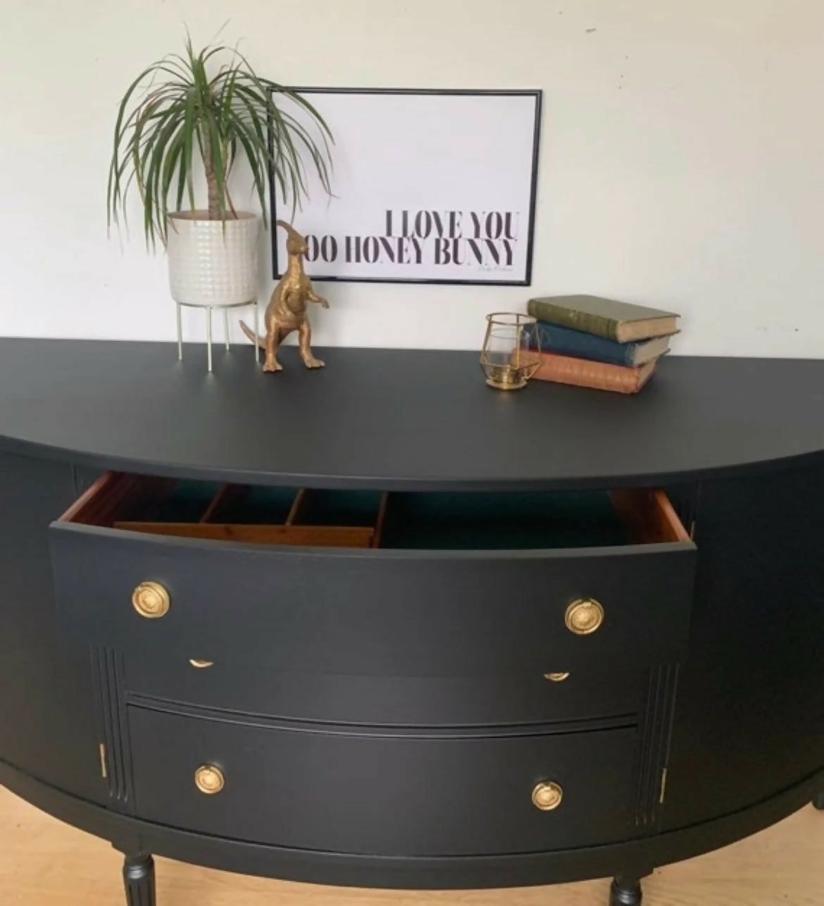 Stunning half moon sideboard ANY COLOUR AVAILABLE