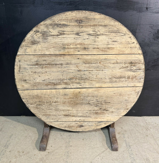French Wine Tasting Table