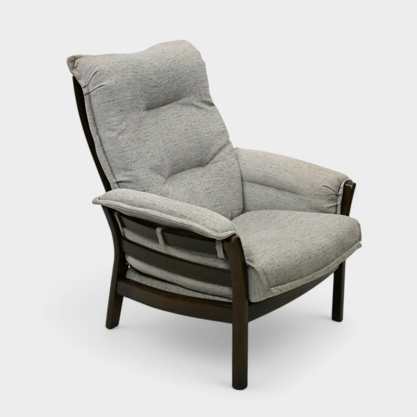 Ercol Saville Easy Chair Armchair Dark Finish Grey Upholstery FREE UK Delivery*. SBR10065/1202E