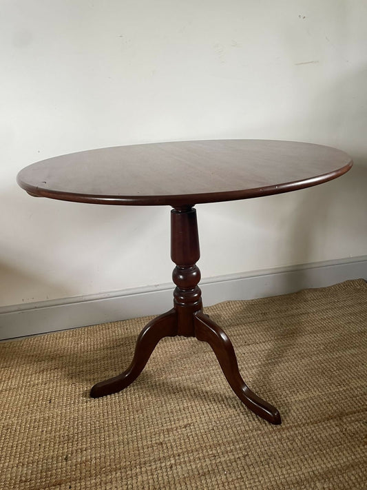 Antique Mahogany Tilt Top Coffee Table