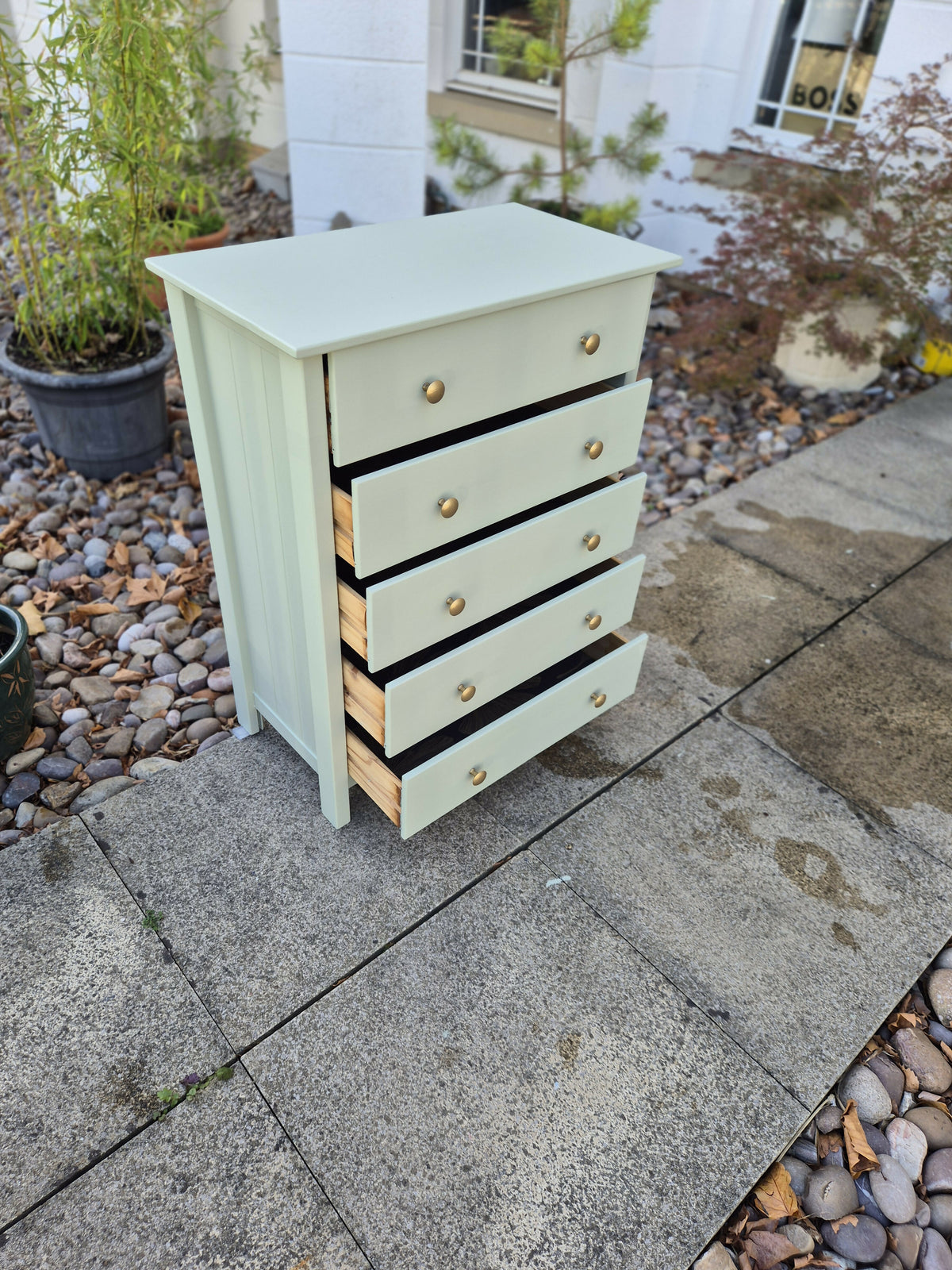 Gorgeous chest of drawers